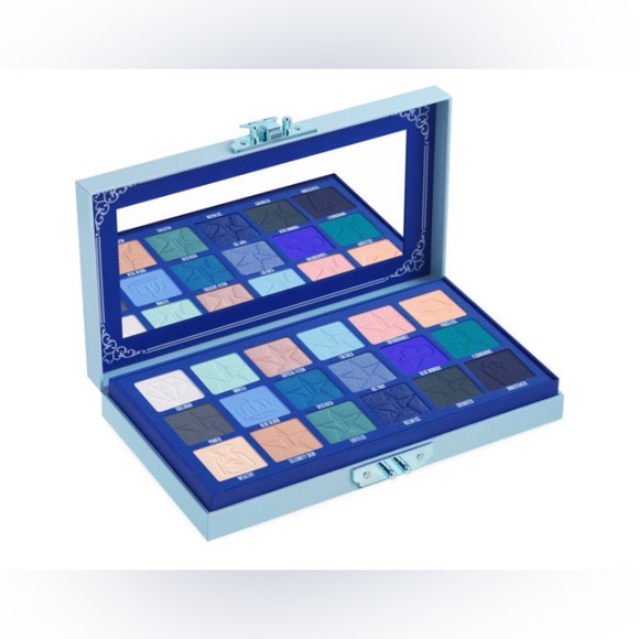 Jeffree Star Other - NIB: Jeffrey Star Blue Blood Eyeshadow Palette